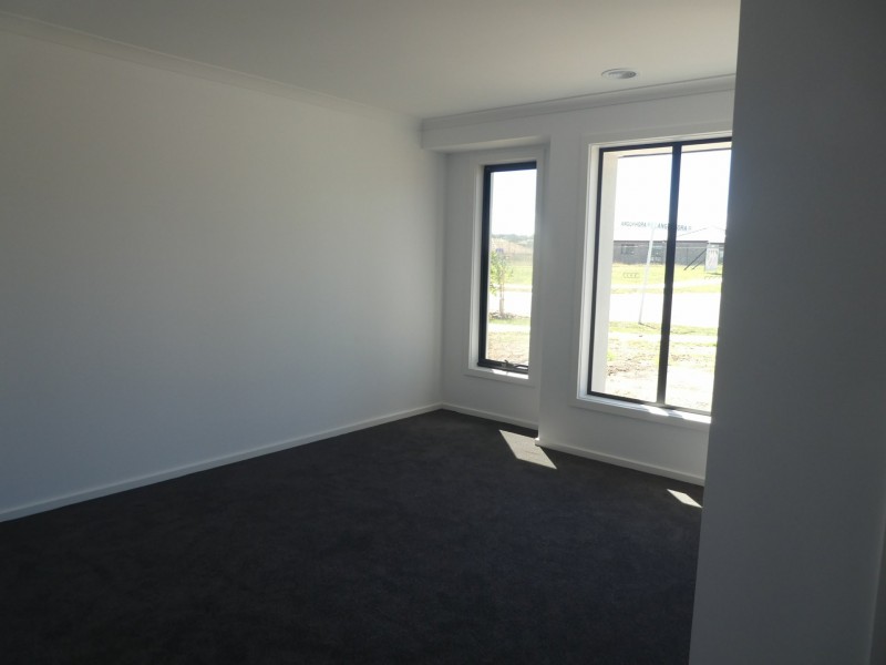 30 Angophora Court, Lucknow VIC 3875