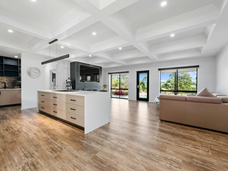 460 Hodges Estate Road, Ellaswood VIC 3875