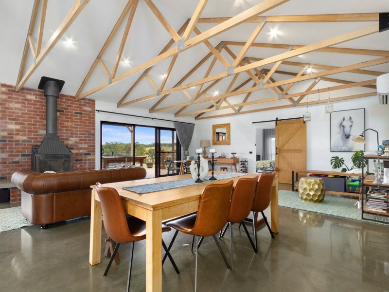 91 Kingsley Drive, Wy Yung VIC 3875