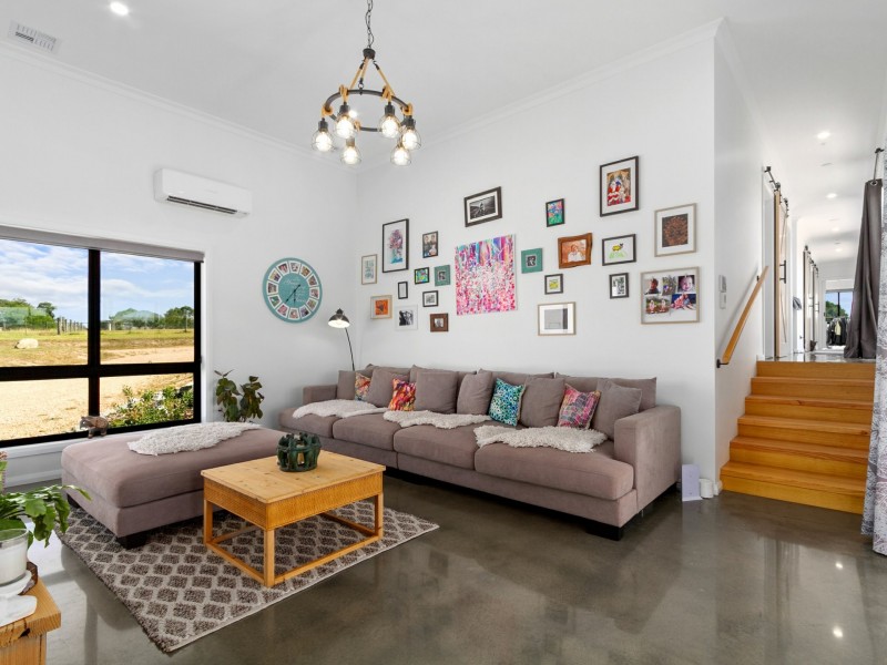 91 Kingsley Drive, Wy Yung VIC 3875