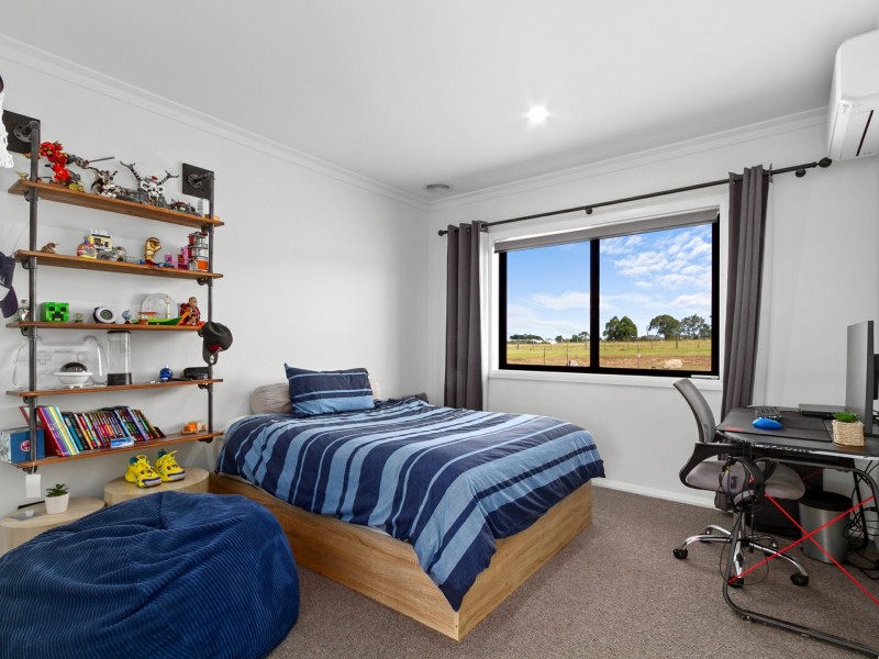 91 Kingsley Drive, Wy Yung VIC 3875