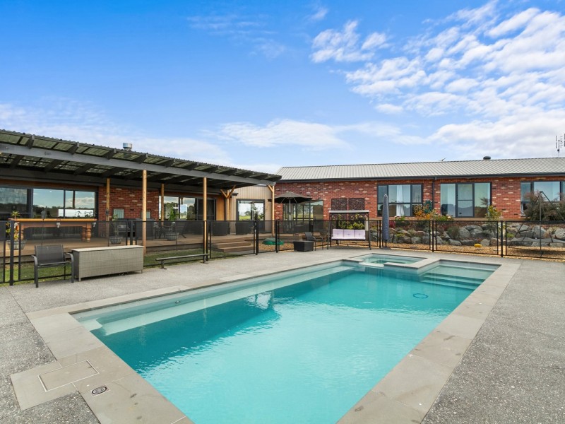 91 Kingsley Drive, Wy Yung VIC 3875