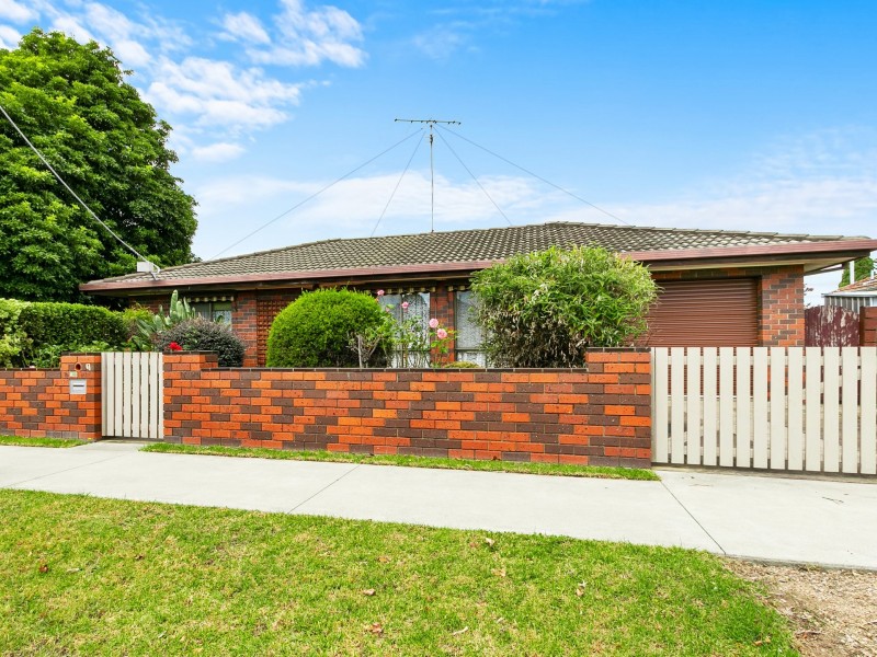 Unit 1/73A Francis Street, Bairnsdale VIC 3875