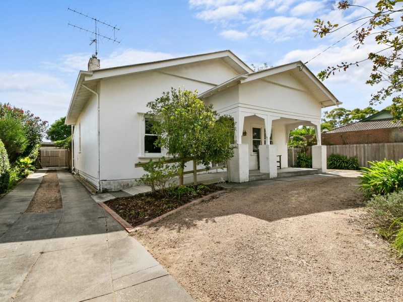 18 Pearson Street, Bairnsdale VIC 3875