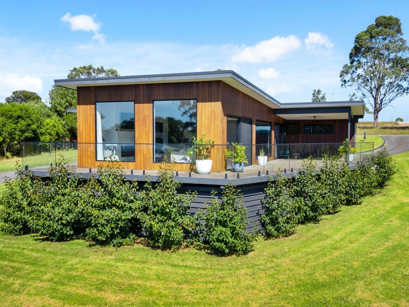 220 Bullumwaal Road, Wy Yung VIC 3875