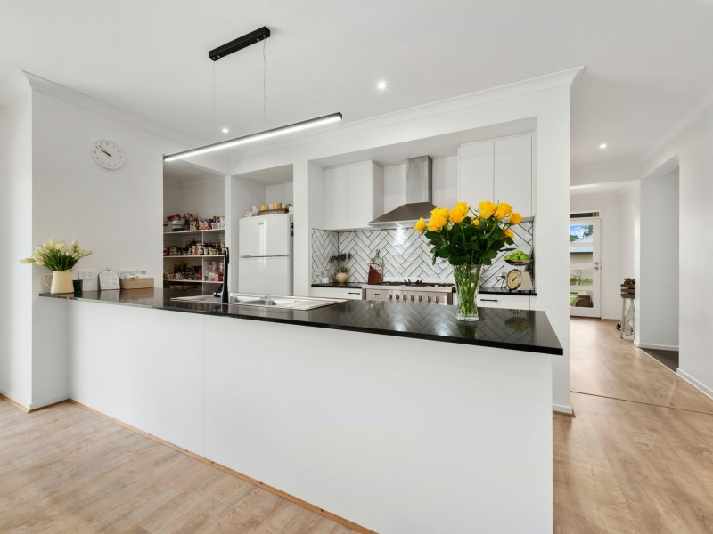 9 Hawkins Crescent, Lindenow South VIC 3875