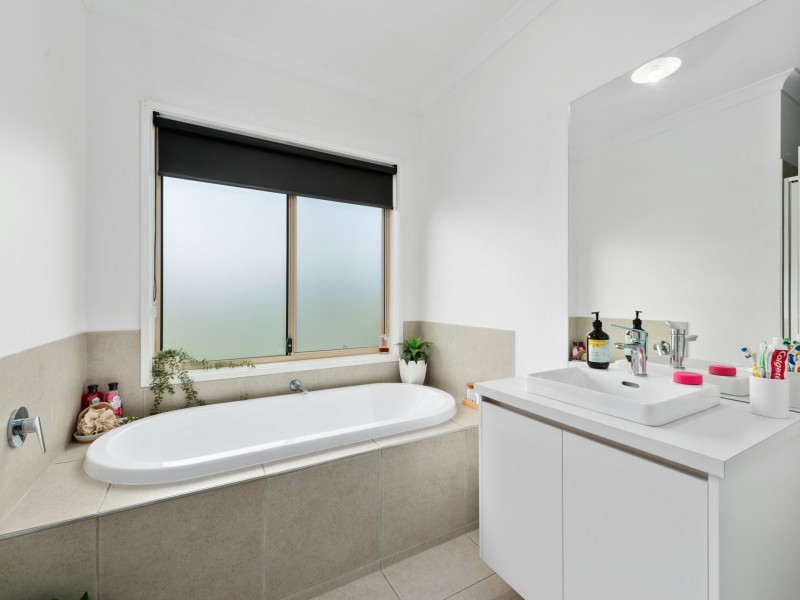 9 Hawkins Crescent, Lindenow South VIC 3875