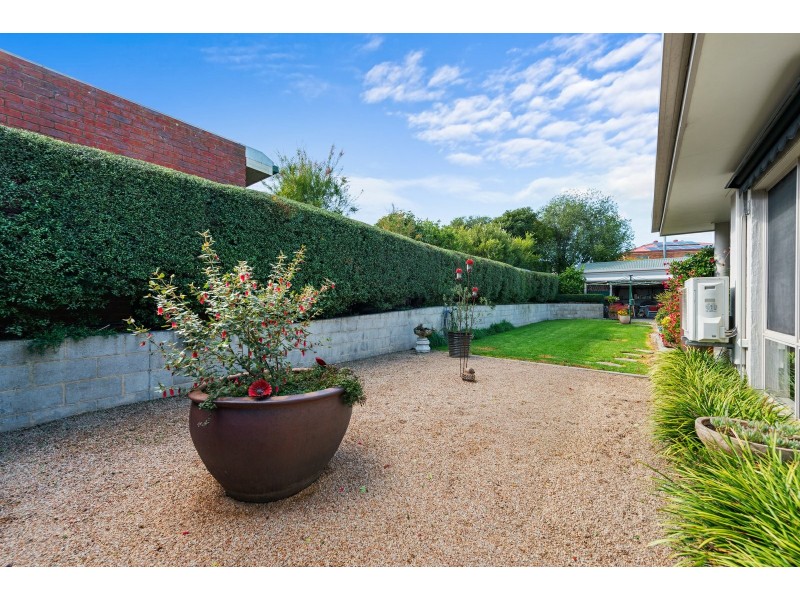 12 Harnham Drive, Bairnsdale VIC 3875