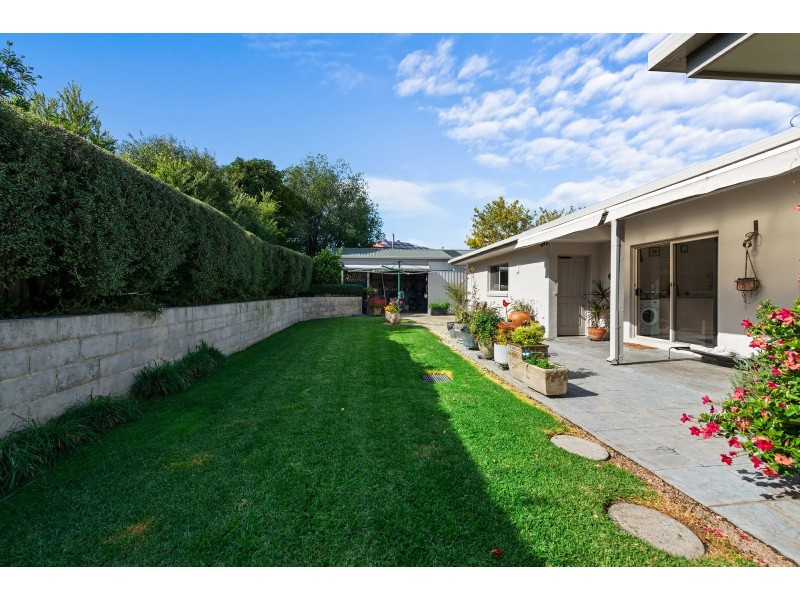 12 Harnham Drive, Bairnsdale VIC 3875