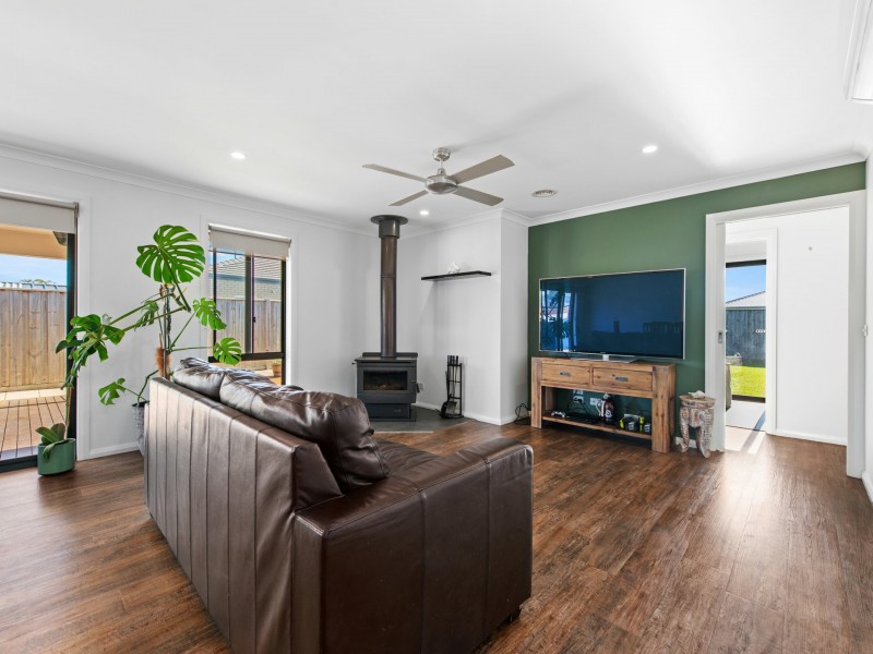 30 Whipbird Street, Bairnsdale VIC 3875