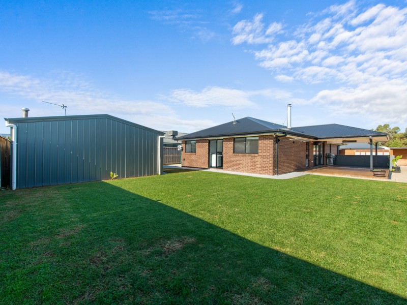 30 Whipbird Street, Bairnsdale VIC 3875