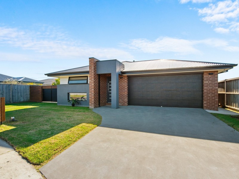 30 Whipbird Street, Bairnsdale VIC 3875