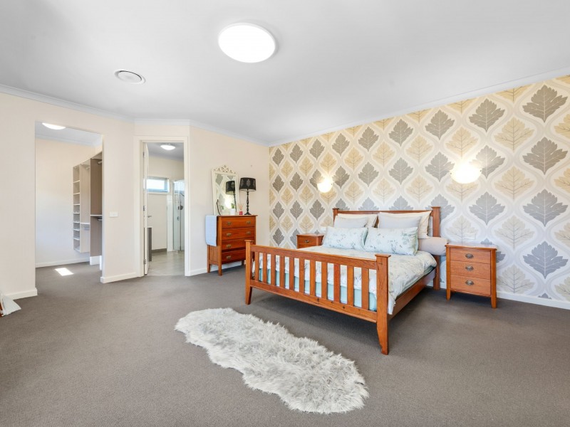 2 Morton Drive, Eastwood VIC 3875