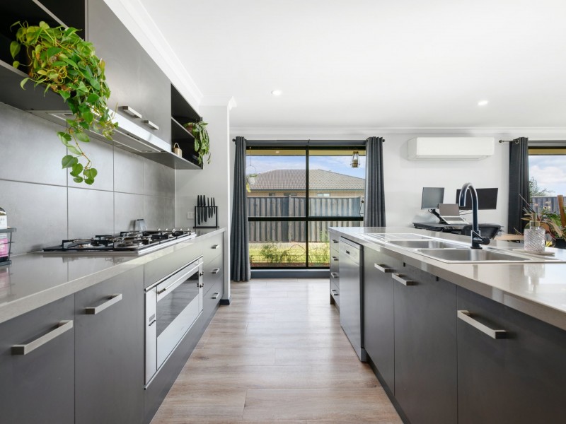4 Egret Avenue, Bairnsdale VIC 3875