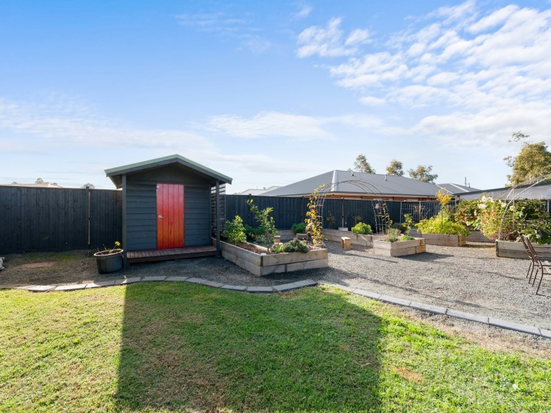 4 Egret Avenue, Bairnsdale VIC 3875