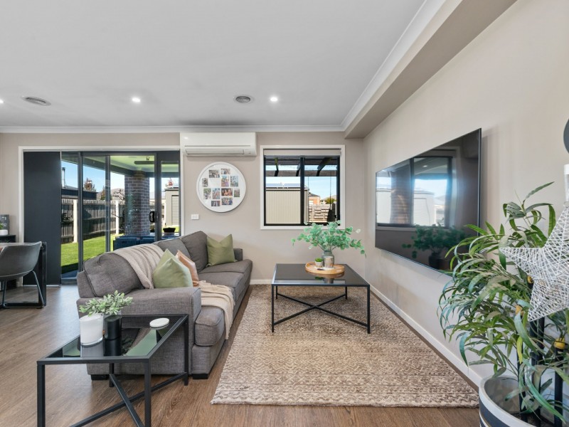41 Len Cook Drive, Eastwood VIC 3875