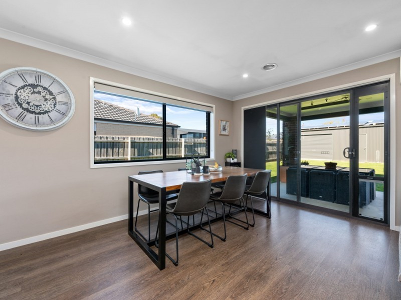 41 Len Cook Drive, Eastwood VIC 3875