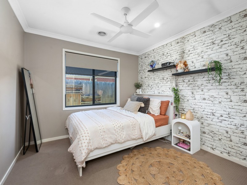 41 Len Cook Drive, Eastwood VIC 3875