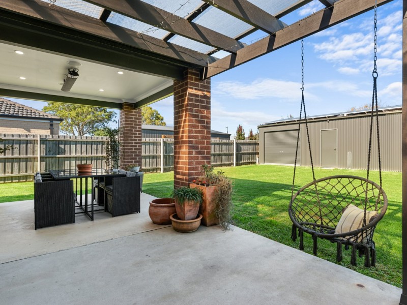 41 Len Cook Drive, Eastwood VIC 3875