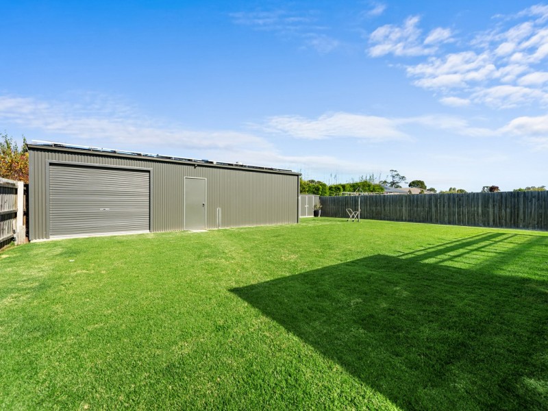 41 Len Cook Drive, Eastwood VIC 3875