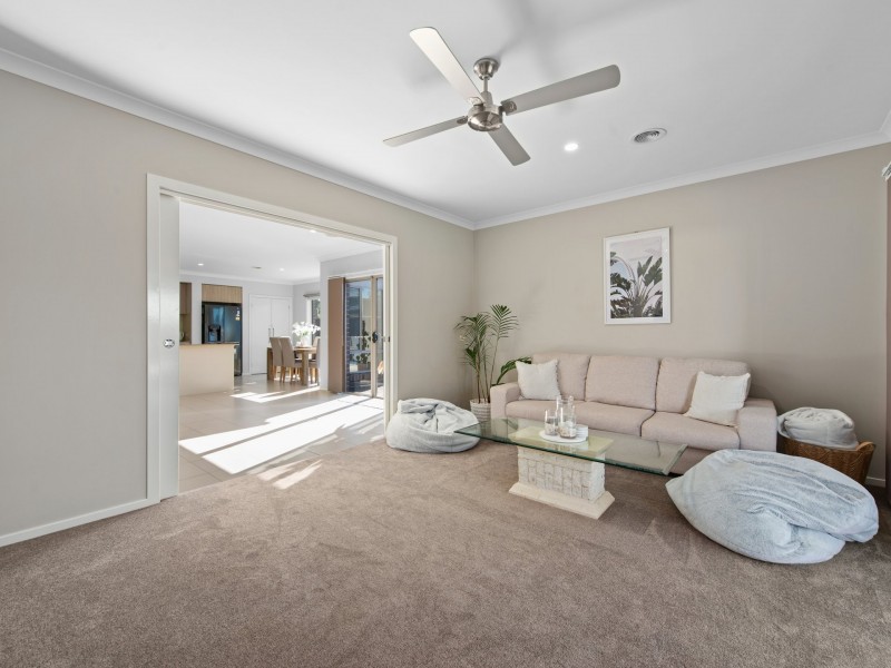 16 Shannon Boulevard, Bairnsdale VIC 3875