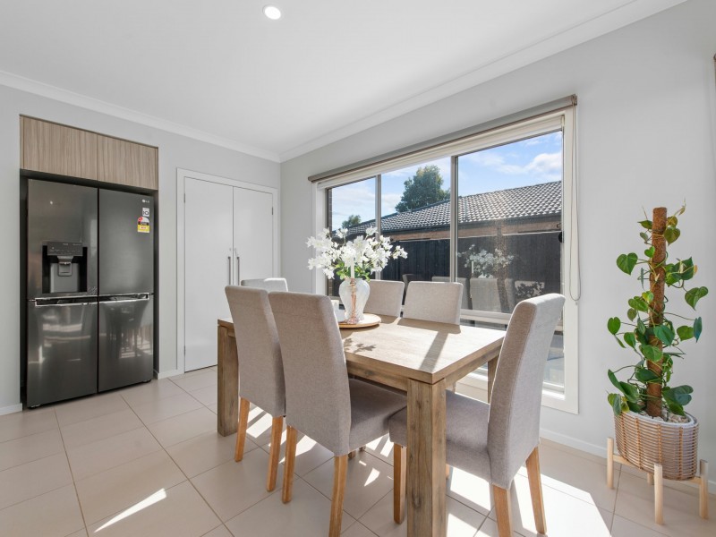 16 Shannon Boulevard, Bairnsdale VIC 3875