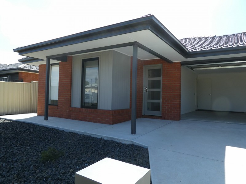 7 Maude Street, Lucknow VIC 3875