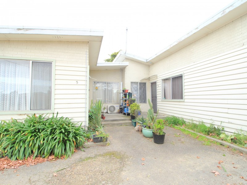 Unit 5 and 6/4 Grosvenor Court, Bairnsdale VIC 3875
