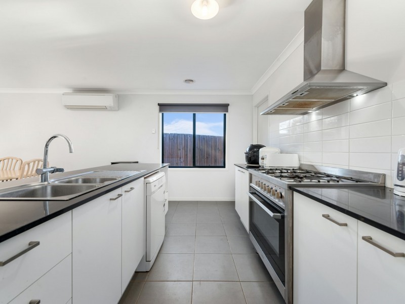 18B Kollmorgen Place, Bairnsdale VIC 3875