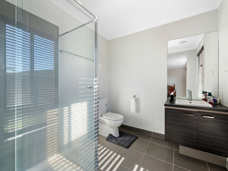 18B Kollmorgen Place, Bairnsdale VIC 3875