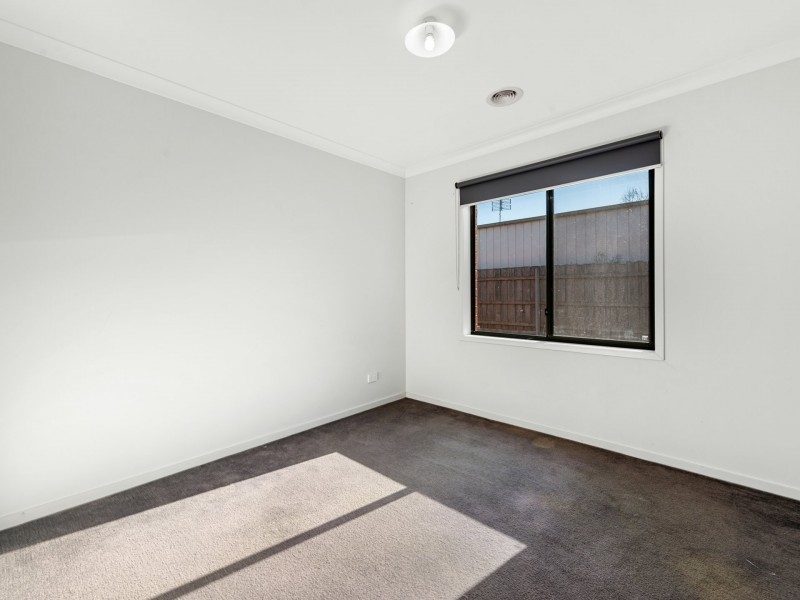 18B Kollmorgen Place, Bairnsdale VIC 3875