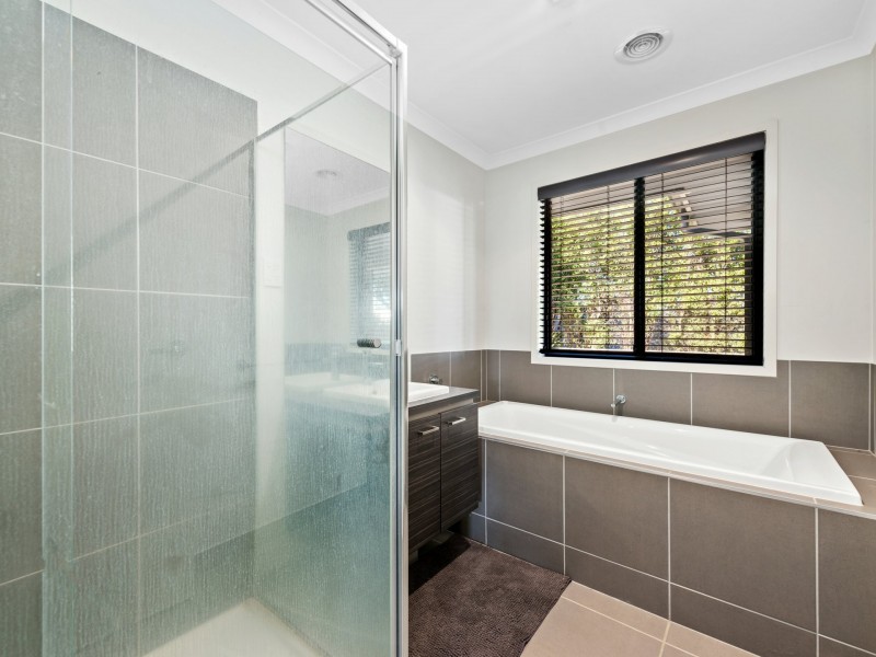 18B Kollmorgen Place, Bairnsdale VIC 3875
