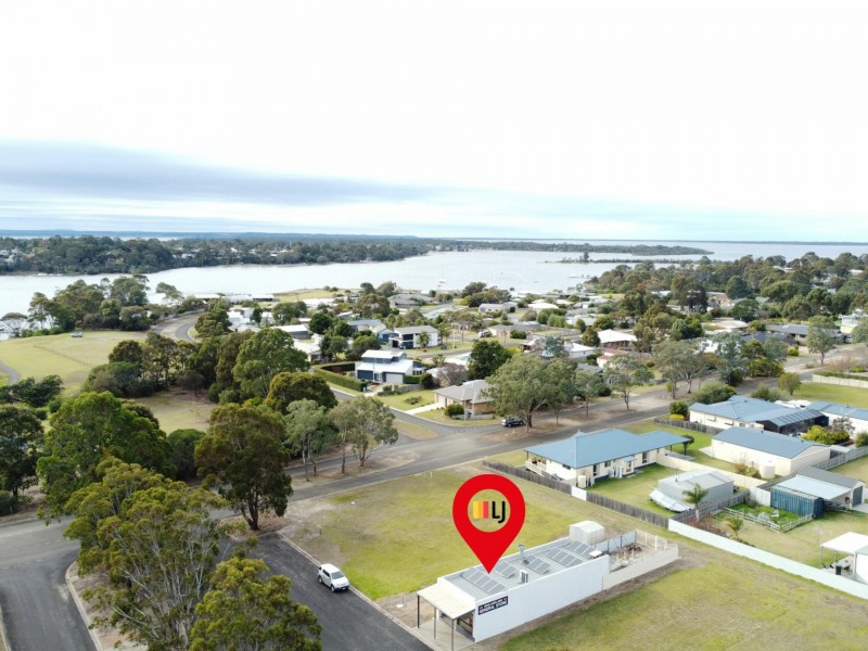 10-12 Centre Way, Newlands Arm VIC 3875