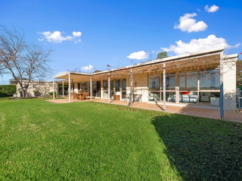 236 Bullumwaal Road, Wy Yung VIC 3875