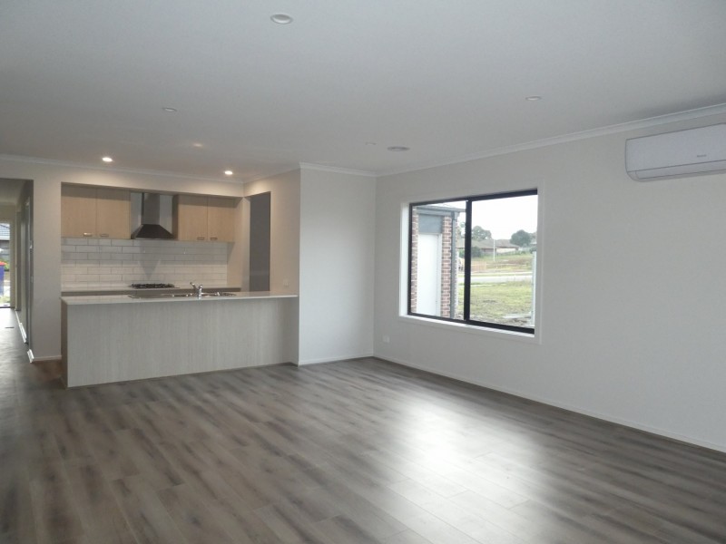 10 Nielsen Way, East Bairnsdale VIC 3875