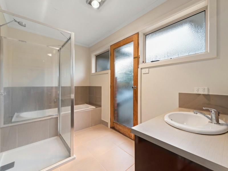 5 John Court, Bairnsdale VIC 3875