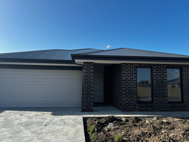 4 Nielsen Way, East Bairnsdale VIC 3875