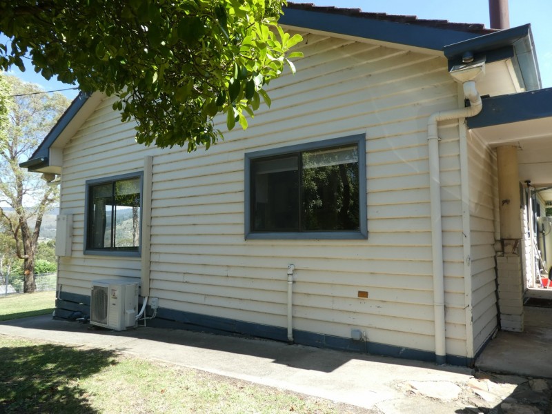 112 Day Avenue, Omeo VIC 3898