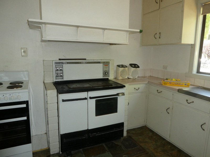 112 Day Avenue, Omeo VIC 3898