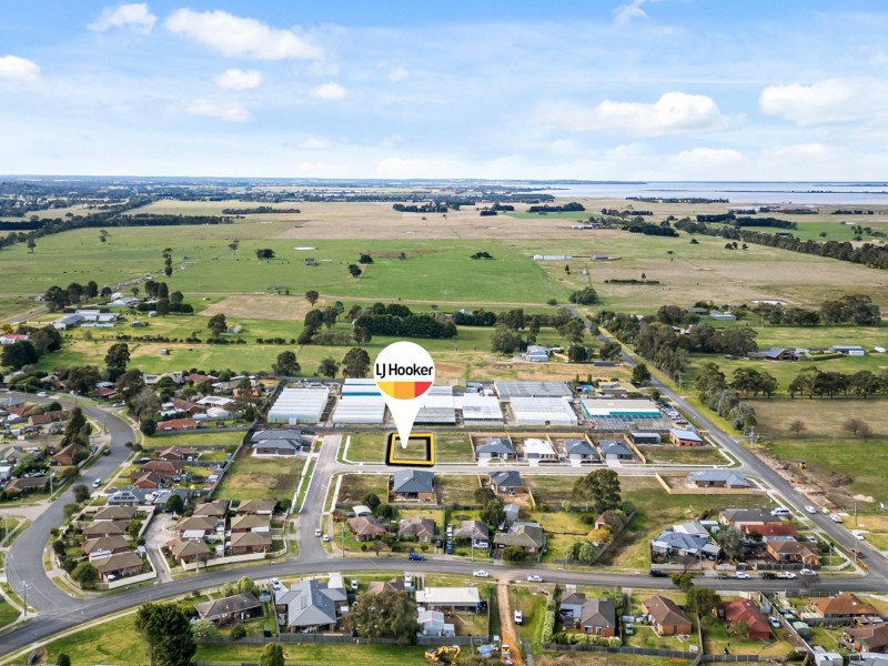 14 Nielsen Way, East Bairnsdale VIC 3875