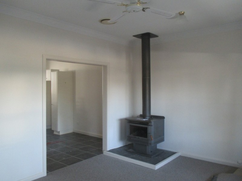 13 Swan Street, Bairnsdale VIC 3875