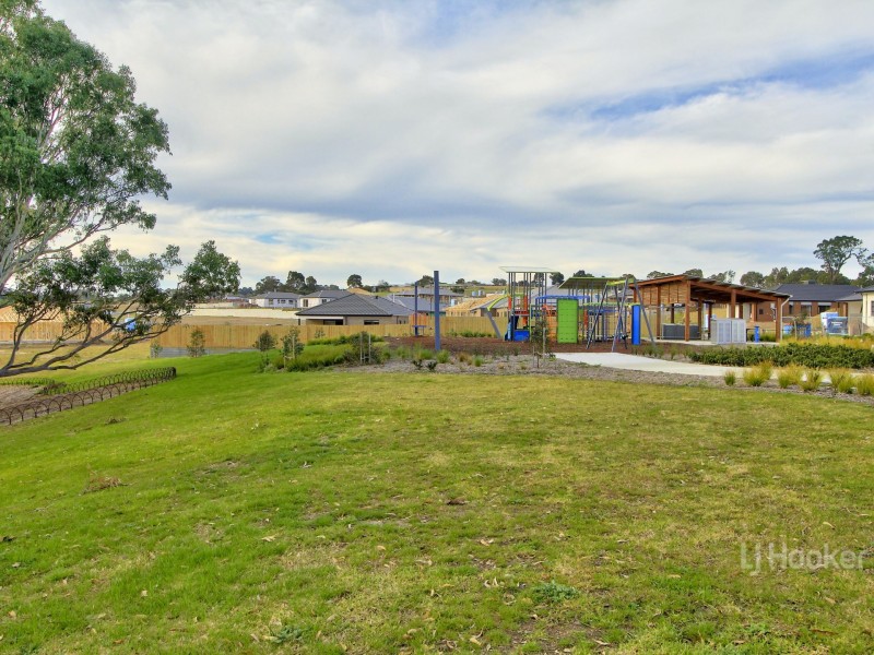 18 Eucalyptus Way, Lucknow VIC 3875
