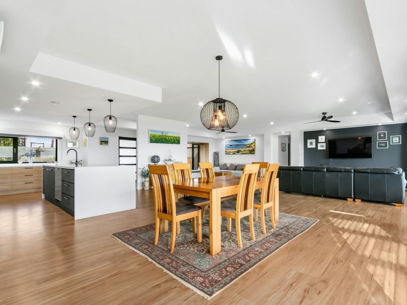 53 McAuleys Road, Wy Yung VIC 3875