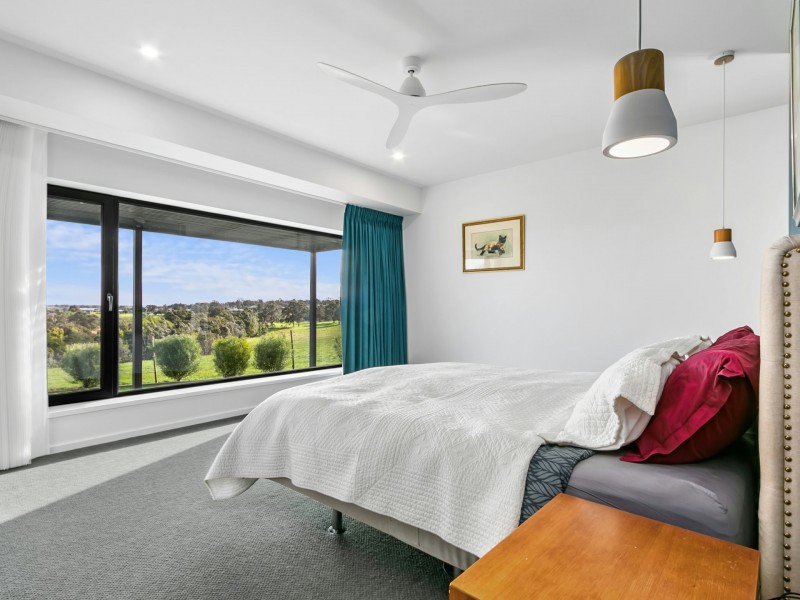 53 McAuleys Road, Wy Yung VIC 3875