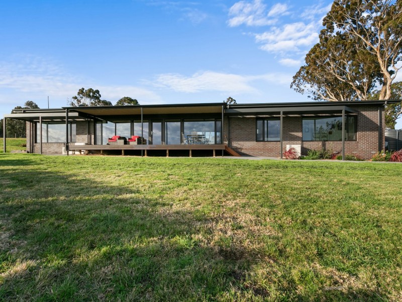 53 McAuleys Road, Wy Yung VIC 3875