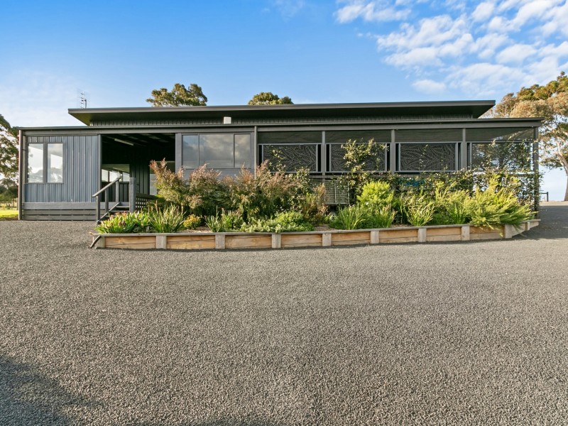 53 McAuleys Road, Wy Yung VIC 3875