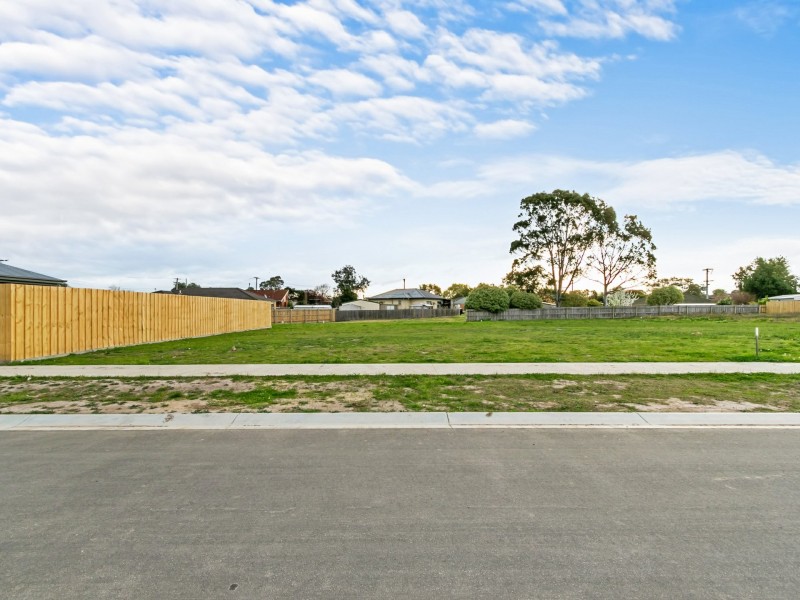 3 Nielsen Way, East Bairnsdale VIC 3875