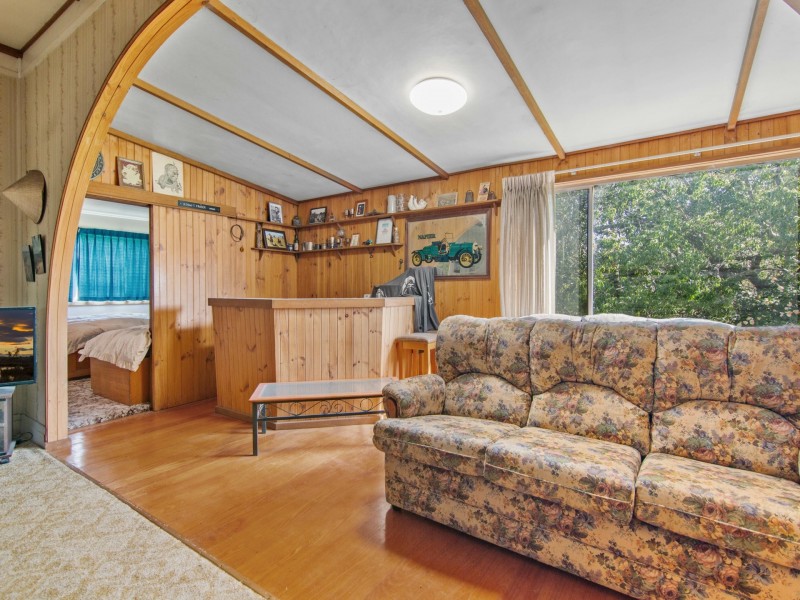 198 Watts Creek Road, Ensay VIC 3895