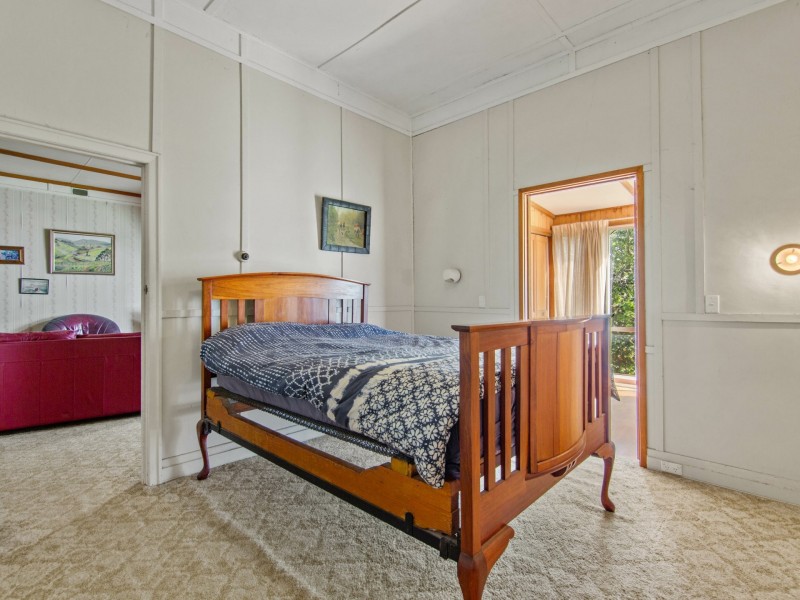 198 Watts Creek Road, Ensay VIC 3895