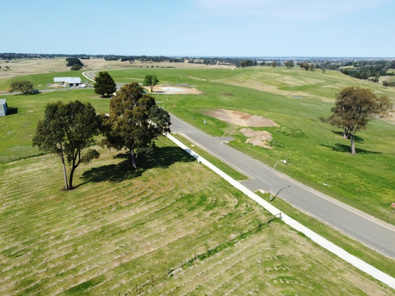 23 Hylton Vista, Wy Yung VIC 3875